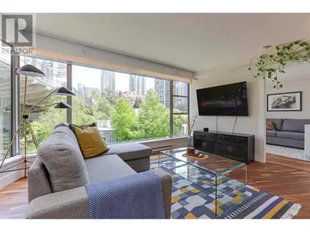 1006 BEACH AVENUE | 1006 BEACH AVENUE, Vancouver