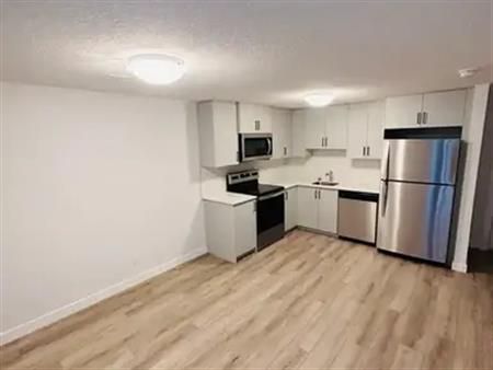 291 AQUILA DR NW CALGARY AB  T3R 1Z1 | 291 Aquila Dr NW, Calgary