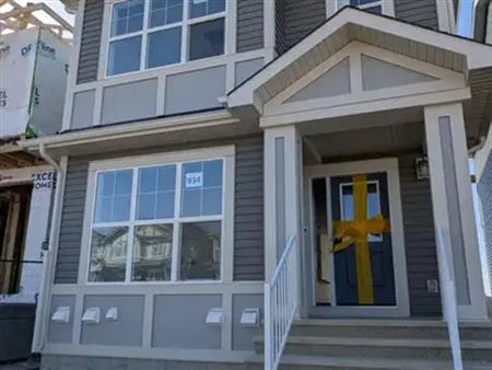 934 LIVINGSTON VIEW NE CALGARY | 934 Livingston View Northeast, Calgary