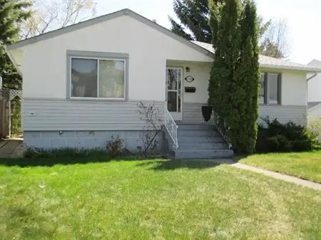 1726 32st SW | 1726 32 Street Southwest, Calgary