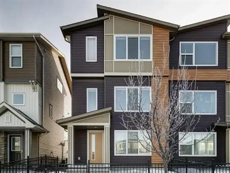 303 WALGROVE BLVD SE CALGARY | 303 Walgrove Boulevard Southeast, Calgary