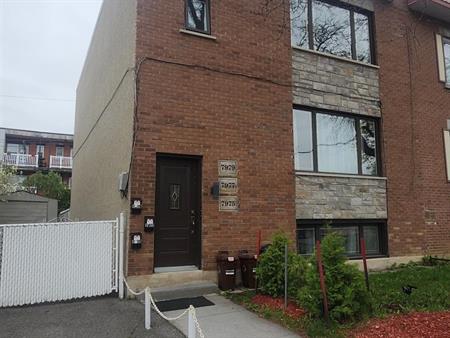 Appartement Montréal (Villeray/Saint-Michel/Parc-Extension) À Louer