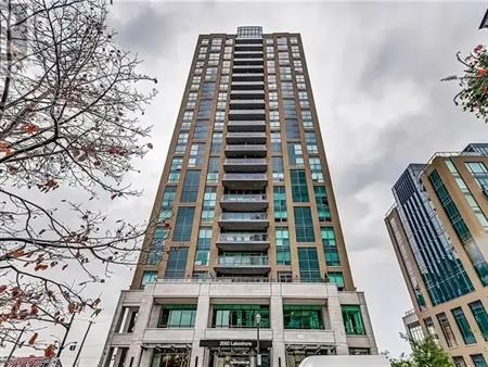 2060 LAKESHORE Road Unit# 207 | 2060 LAKESHORE Road Unit# 207, Burlington
