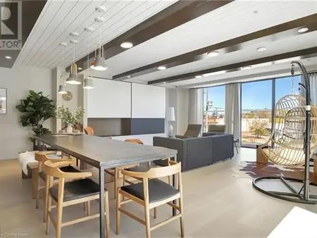 741 KING Street W Unit# 1813 | 741 KING Street W Unit# 1813, Kitchener