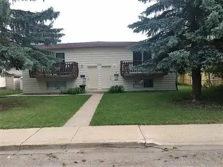 1 3922 45 Street | 3922 45 Street, Red Deer