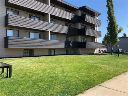 New Flooring | 102 - 5820 58A Street, Red Deer