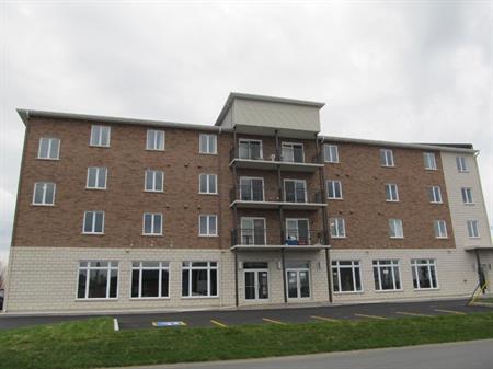 4 1/2 Style Condo Victoriaville