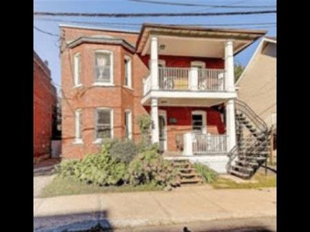 Grand 4½ à louer – situé en plein coeur de Saint Jean Sur Richelieu