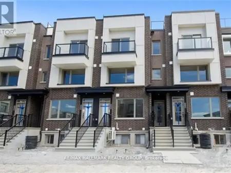 810 KINIW PRIVATE | 810 KINIW PRIVATE, Ottawa