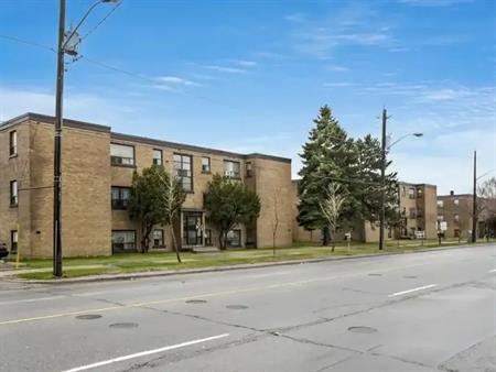 Wilson Apartments 923-937 Wilson Avenue,North York. | 923 Wilson Avenue, Toronto