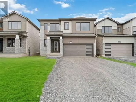 174 YEARLING CIRCLE | 174 YEARLING CIRCLE, Ottawa