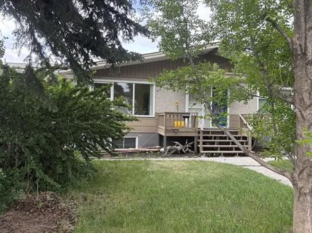 3-Bedroom Home for Rent | 1633 21 Avenue Northwest, Calgary