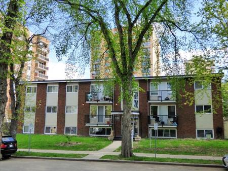 Excellent one bedroom condo suite in Oliver | 123 Street, Edmonton