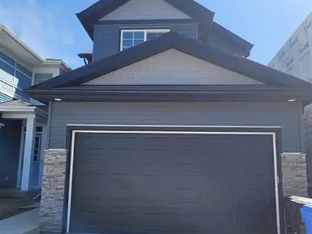 NEVER OCCUPIED, MOUNTAIN VIEWS, SUNNY, INTERNET, CABLE AND PARKING INCLUDED | 11 Creekstone Gardens, Calgary