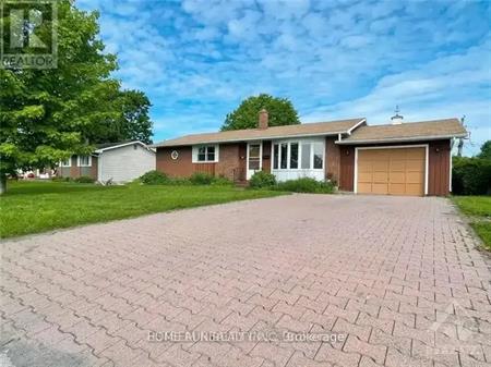 27 OAKVIEW AVENUE | 27 OAKVIEW AVENUE, Ottawa