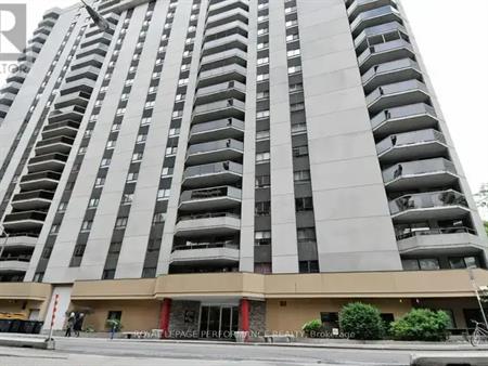 1904 - 470 LAURIER AVENUE W | 1904 - 470 LAURIER AVENUE W, Ottawa