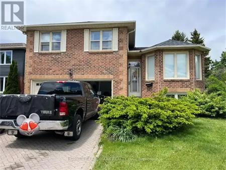 123 CROSSLAND GATE | 123 CROSSLAND GATE, Newmarket