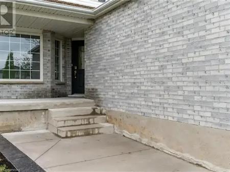 48 WHITE SANDS (UPPER) Court Unit# Upper | 48 WHITE SANDS (UPPER) Court Unit# Upper, Kitchener