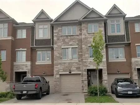17 SPORTSMAN HILL Street | 17 SPORTSMAN HILL Street, Kitchener