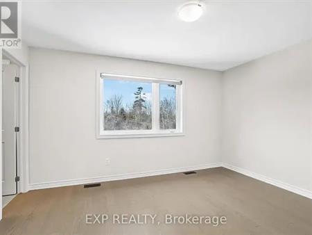 413 CLUBTAIL PRIVATE | 413 CLUBTAIL PRIVATE, Ottawa