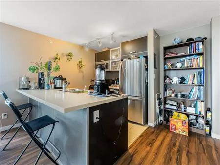 Park Place II Corner Unit! | 9981 Whalley Boulevard, Surrey