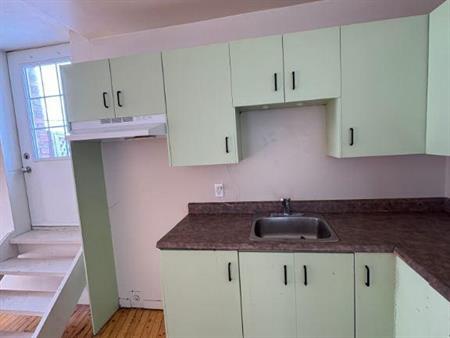 4 ½ à louer à St-Sauveur – Disponible maintenant !
