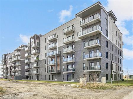 (Aylmer) Superbe Appartement 3 1/2 + Den - Tous Compris
