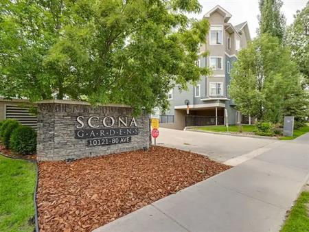 REDUCED $450!, LUX FURNISHED 2BR CONDO, Walk to WHYTE, UofA, River Valley, | 10121 80 Avenue NW, Edmonton