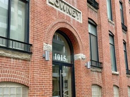 Condo 3 1/2 lumineux, Griffintown avec 1 chambre separée