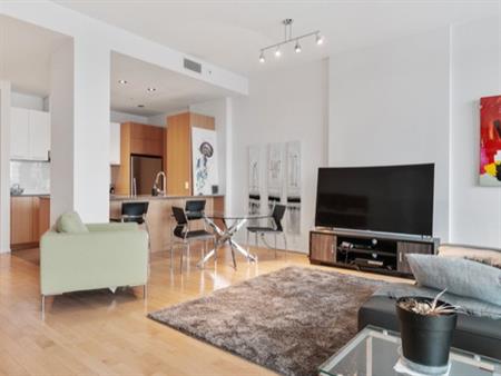 LOFT À LOUER RAPIDEMENT, MEUBLÉ ET PLUS