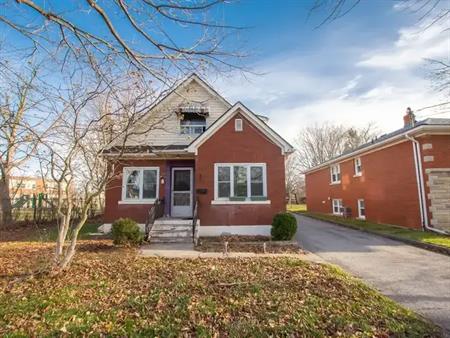 138 Haig Street - Upper | 138 Haig Street - Upper, St. Catharines