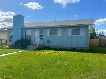 (PN 1222) Multi unit property! | 8507 138 Ave Nw, Edmonton