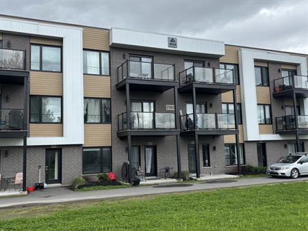 4 ½ HAUT DE GAMME | FLEURIMONT | JUILLET