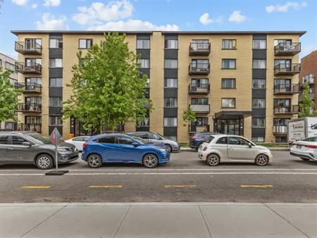 Bourret | 4855 Avenue Bourret, Montreal