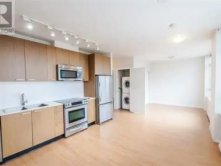 601 221 UNION STREET | 601 221 UNION STREET, Vancouver