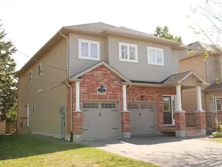 352 Gordon St | 352 Gordon St, Fergus