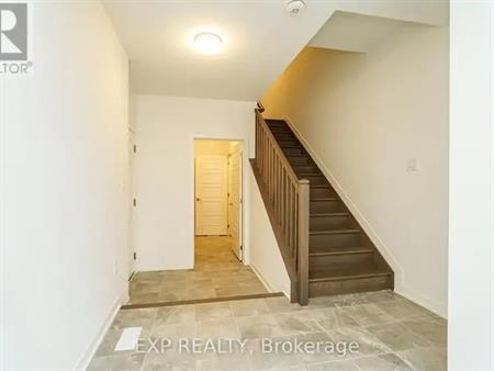 51 STITCH MEWS | 51 STITCH MEWS, Ottawa