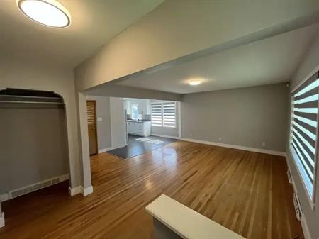 Park front main floor for rent | 7228 24 Street Southeast, Calgary