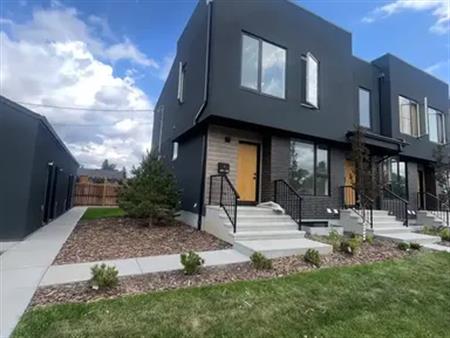 Modern New Units – Forest Heights | 7904 98 Avenue Northwest, Edmonton