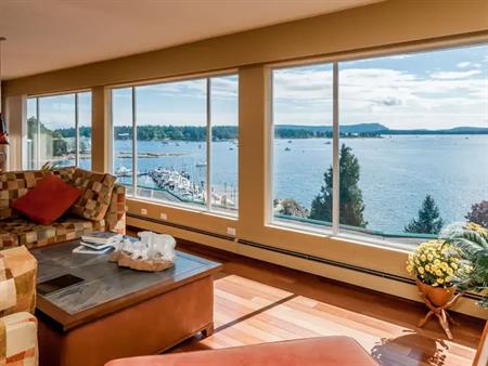 Wonderful Views Newcastle Channel Suite! | 65 Port Street East, Mississauga
