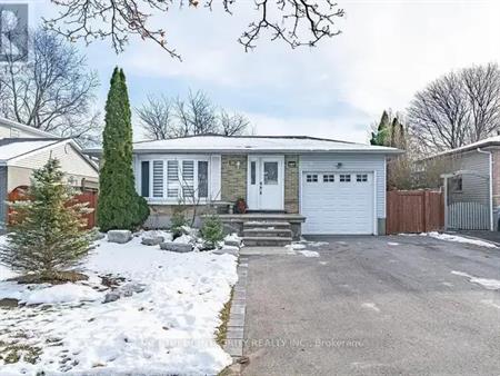 157 ORCHARD HEIGHTS BOULEVARD | 157 ORCHARD HEIGHTS BOULEVARD, Aurora