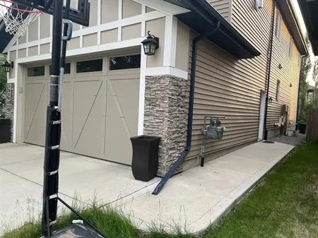Legal Suite 2-Bedroom Basement Suite in Ambleside – Private, & Fully Equipped! | 1028 Armitage Crescent Southwest, Edmonton