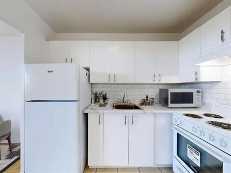 1200 YORK MILLS ROAD | 1200 YORK MILLS ROAD, North York