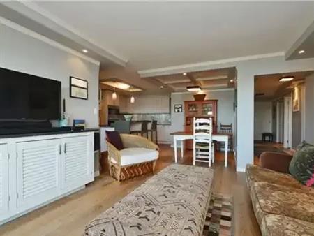 1440 Beach DR Wonderful Apartment! | 1440 Beach Drive, Victoria