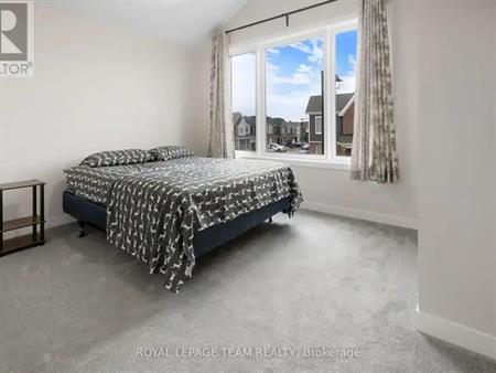 300 APPALACHIAN CIRCLE | 300 APPALACHIAN CIRCLE, Ottawa