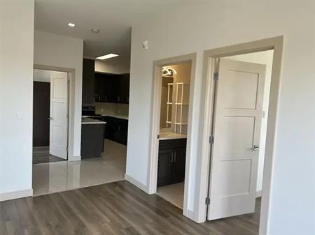 Along Calgary Trail (104ST+63Ave) Two  BedRm Unit for Rent | 302 - 6410 104 Street Northwest, Edmonton