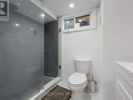 141 ORCHARD HEIGHTS BOULEVARD | 141 ORCHARD HEIGHTS BOULEVARD, Aurora