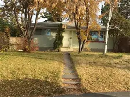 Mayland Heights 5 Bedroom $2800/month  plus utilities | 508 Murray Place NE, Calgary