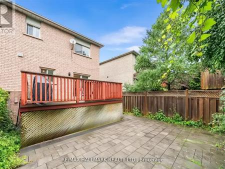 11 ALBERTA DRIVE | 11 ALBERTA DRIVE, Vaughan