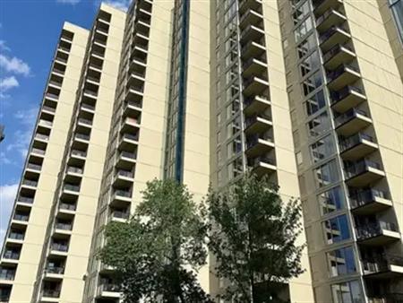 Cozy condonminium off Whyte Ave | 10149 Saskatchewan Dr NW, Edmonton